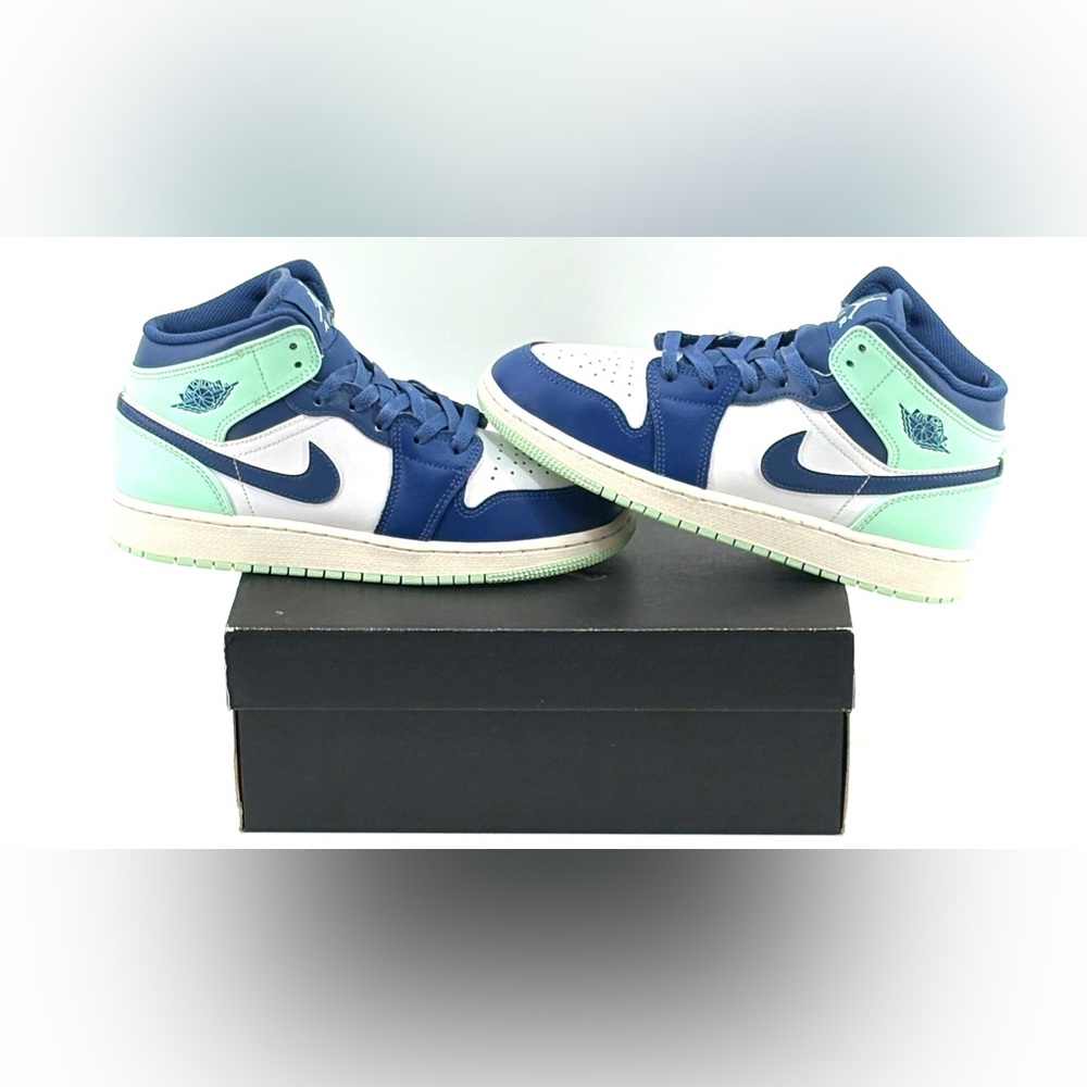 Air Jordan 1 Mid GS 'Blue Mint